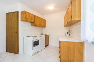 Apartments and Room Vjera