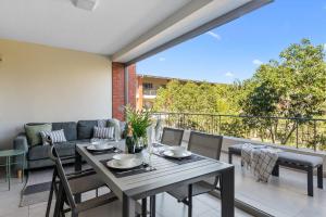 Mayfair Luxury 212 by Host Agents