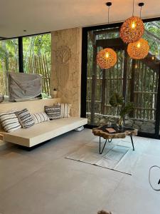 MeDaYa Selva Retreat