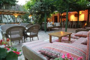 Dardanos Hotel