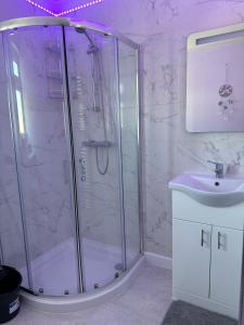 Stylish 2 Bedroom Flat Slough