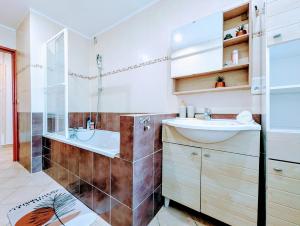 Chic and spacious appartment with balcony