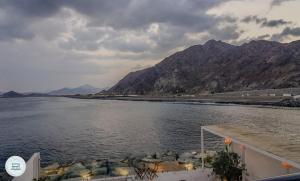 Al Dana, Sea Breeze Villa, Fujairah