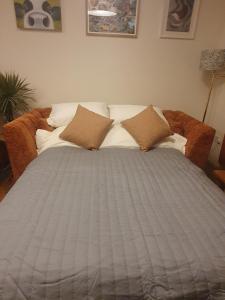 Central Gloucester Self-Catering Flat - A Hidden Gem