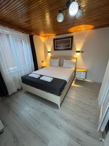 Alis Pension ada alis