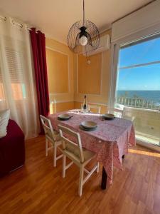 Alloggio turistico fronte mare con vista da sogno