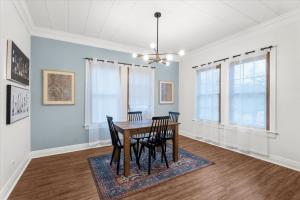 Evergreen Manor Private Pool 3BR No Stairs Retreat