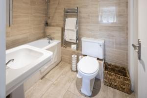 The Dovecote 3-Bed Cottage Rowden Manor