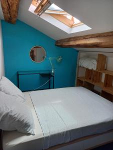 Appartements Bohemian Break with Balcony overlooking Mont Saint Clair : photos des chambres