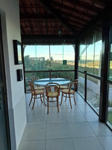 Casa Nascente mobiliada com 3 suítes em Gravatá-PE