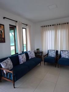 Casa Nascente mobiliada com 3 suítes em Gravatá-PE