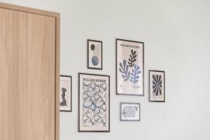 Spacious 1BR Studio Private Balcony and Cozy Netflix