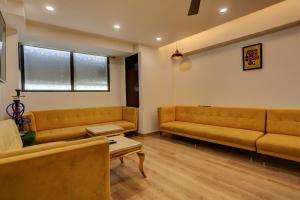 Hotel O Golden Eye Inn