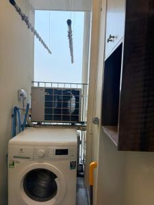 Masteri An Phu 2BR Pool and Gym