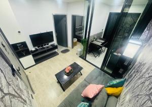 Base Central Pattaya Perfect spot Seaview 23 floor