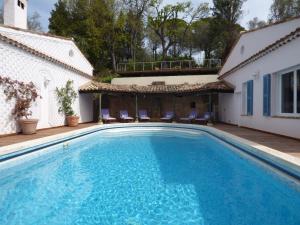 Appartements Apartment Fragonard with heated pool and large private terrace : photos des chambres