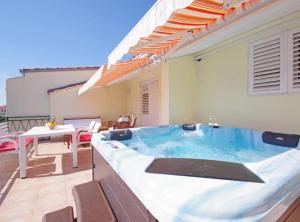 Apartments Ribarević