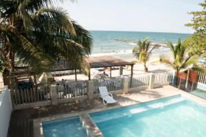 Camino Palmero Coveñas