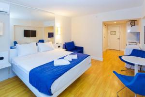 Hotel Twins with sea view