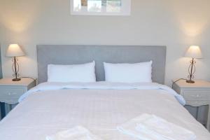 Juan les Pins Vitoria grand 2P calme parking