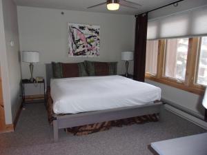 Crestwood 3109 Premier 2 Bedroom