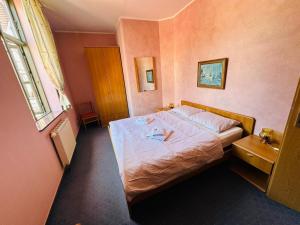 Pizzeria & Pension ETNA