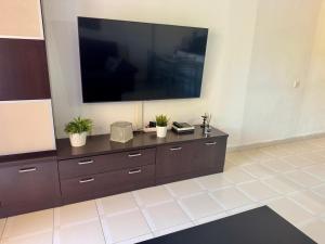 Golden Mile Getaway - Las Americas Tenerife