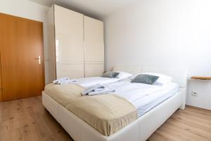 City Apartment Klagenfurt Zentrum mit Self Check in und Tiefgarage RING41