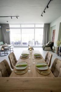 Acropolis Panorama Luxury Loft 8th fl Balcony View