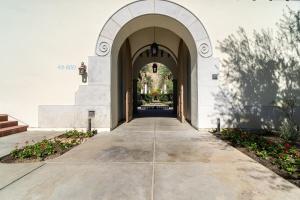 48573 Classic Unit B