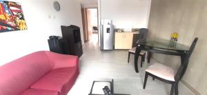 Your Laureles home away from home, great rates!