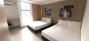 Your Laureles home away from home, great rates!