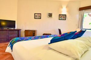 Riviera del Sol Amazing King Size Junior Suite 205