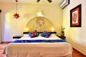 Riviera del Sol Amazing King Size Junior Suite 205