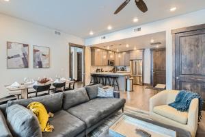 Blackstone Skiers Sanctuary with Private Hot Tub! 1H by SkyRun Park City