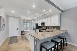 14072 Heritage Landing #324