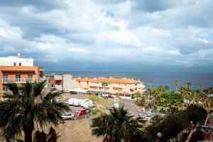 Cerca de la playa y cómodo by CABANA Rentals