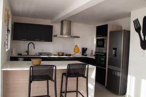 2-Bedroom Mont Choisy Apartment with Private Rooftop Pool & Sunset View