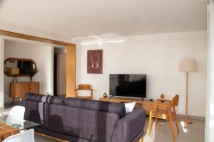 2-Bedroom Mont Choisy Apartment with Private Rooftop Pool & Sunset View