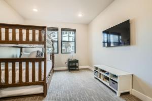 Flying Moose at Helling Circle 101 by SkyRun Park City