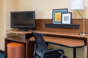 Queen Room with Two Queen Beds room in Fairfield Inn & Suites by Marriott Galesburg