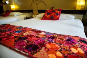 Riviera del Sol Amazing Double Queen Deluxe Suite 206