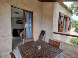 Villages vacances Bungalows Du Maquis : photos des chambres
