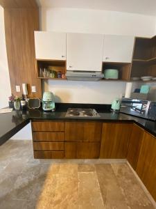 Amazing new comfy apartment steps from the beach