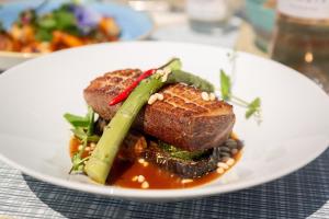 Hotels Golden Tulip Hotel & Rooftop Martigues Provence : photos des chambres