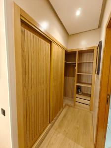 Appart Moderne Vue mer latérale & piscine - Plage des Sablettes El Mansouria