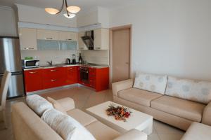 Thea Seaview Apartament