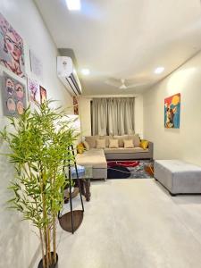 Pali Perch 1BHK with Peace, Charm and Bandra Vibes