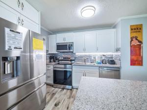 Kalanikai 118 - Highly Walkable