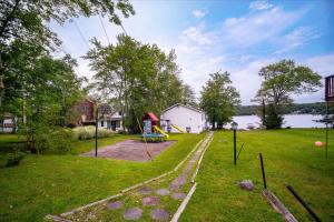 Catskills Lakefront with Hot Tub, Sauna and Theater